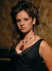 Photos de Mackenzie Rosman - Photoshoot John Sciulli - 63